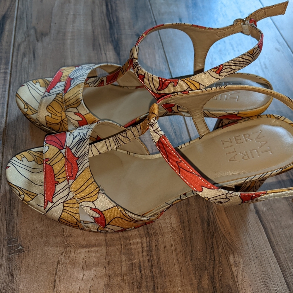 Naturalizer Finn Papaya Satin Sandals 8W - Picture 7 of 10